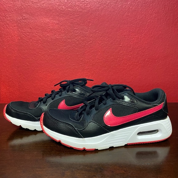 Nike girls Black and pink Shoes size 5Y - Picture 4 of 8